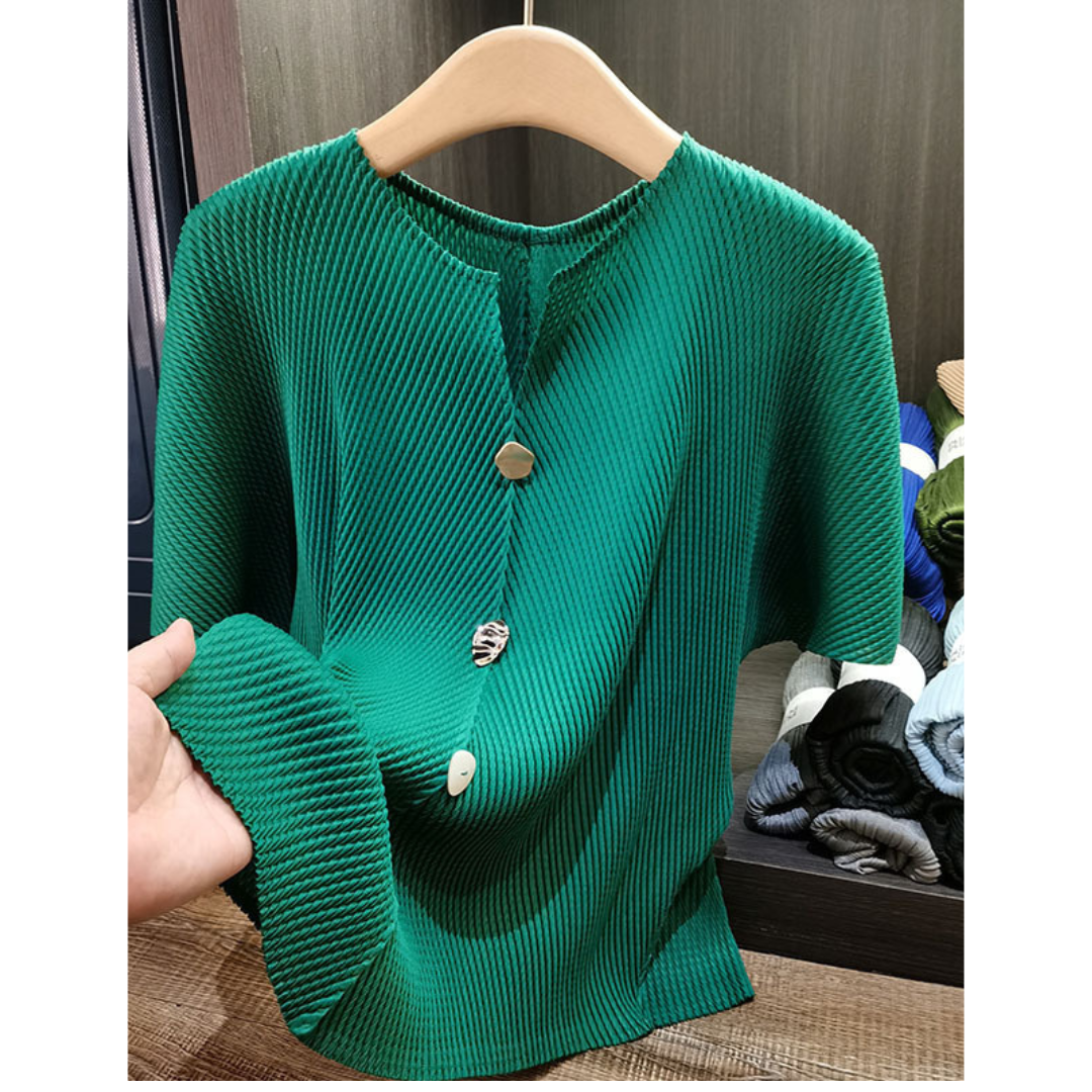 SAVARA – Lightweight Round Neck Cardigan Top