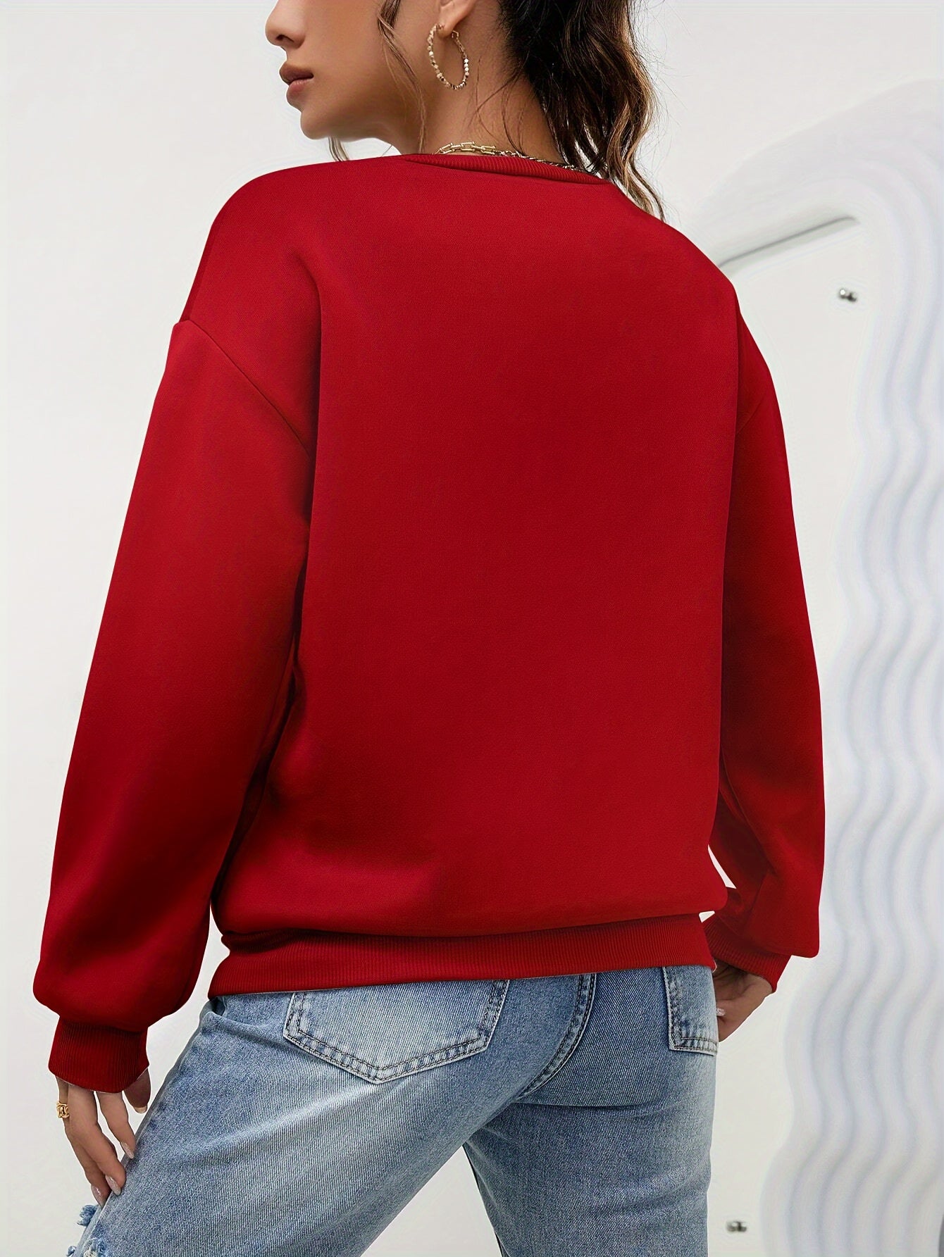 AUDRÉE - Minimalist Cozy Sweatshirt