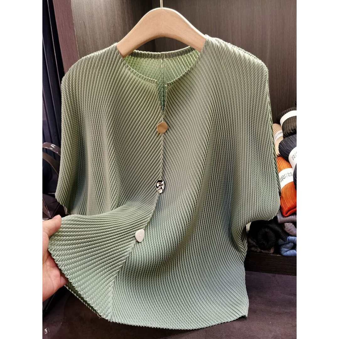 SAVARA – Lightweight Round Neck Cardigan Top